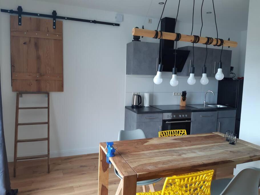 Ferienloft Ottos Werkstatt Mit Saunafass 단넨펠스 외부 사진